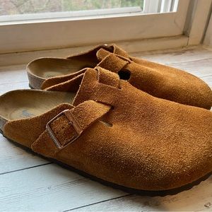 Mink Brown Suede Birkenstock Bostons size 9.5